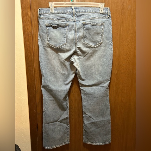 Old Navy Originals boyfriend jeans - Picture 3 of 4